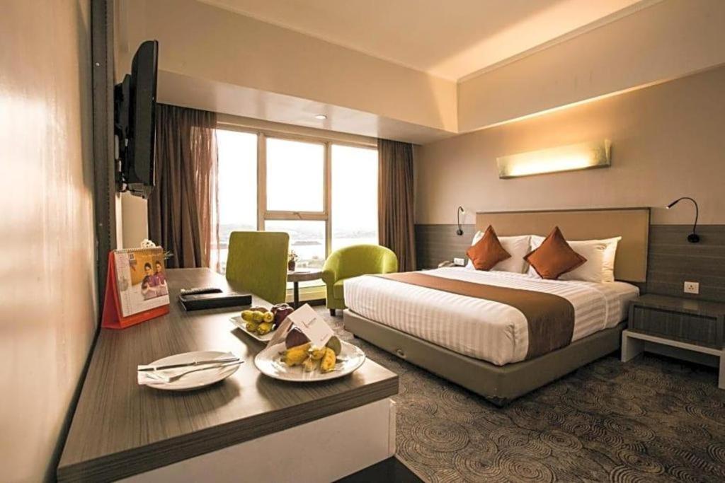Swiss-Belhotel Borneo Samarinda Esterno foto